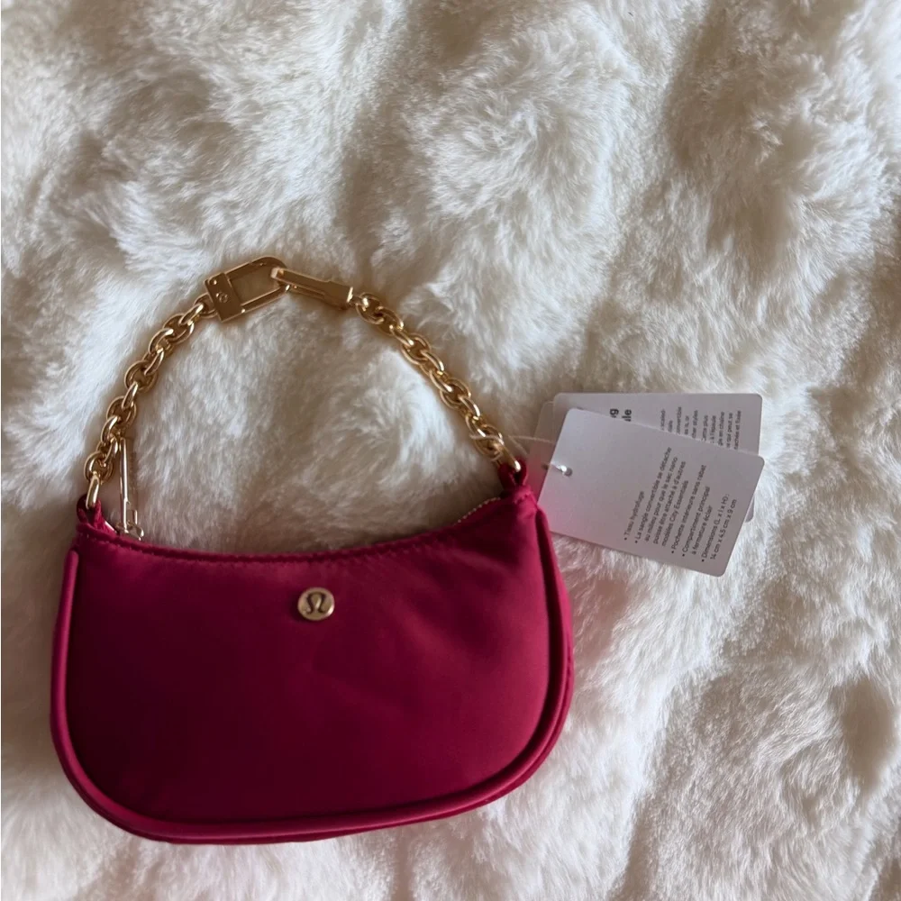 lululemon athletica Mini Bag with Gold Chain Berry Rumble - Picture 6 of 7